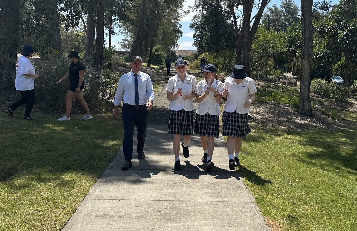 St Columba’s Students Walk for Mental Health